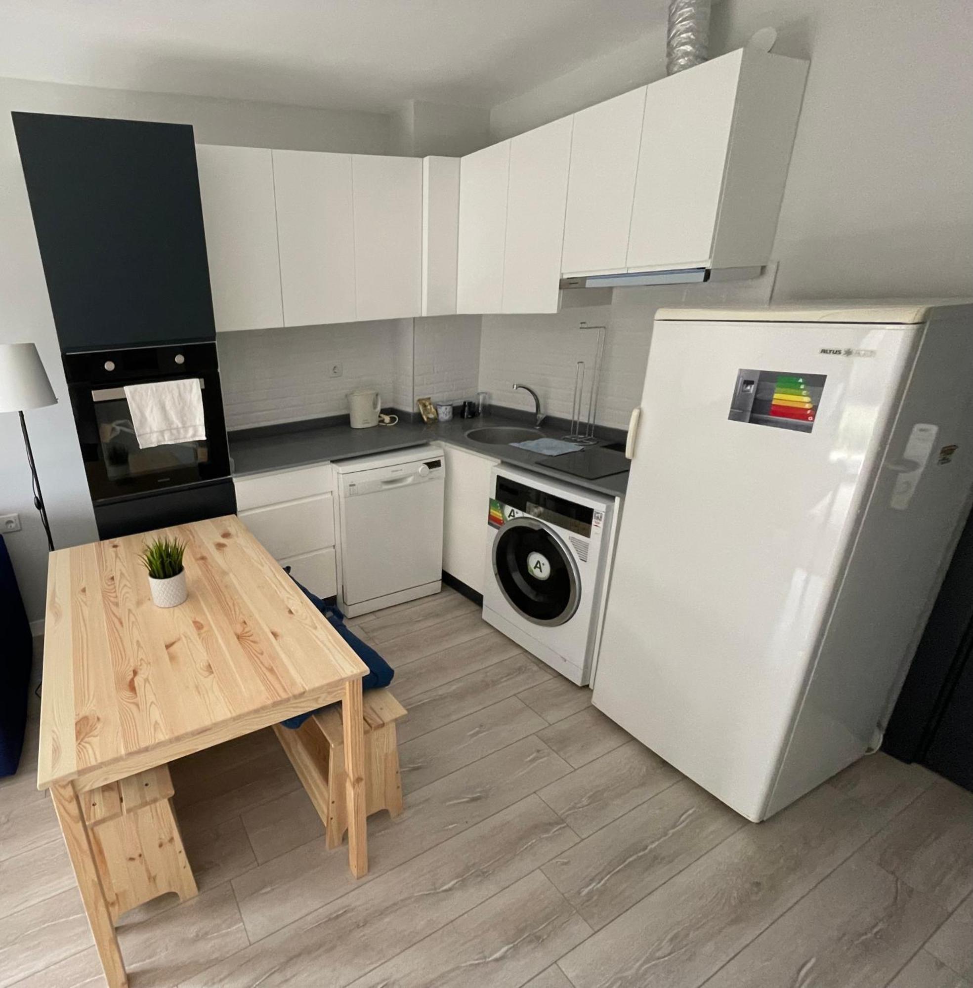 Flat For Rent 5 Minute From Airport Daire